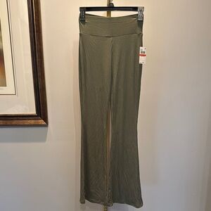 Planet Gold Women's Olive Green ribbed Pants NWT XS